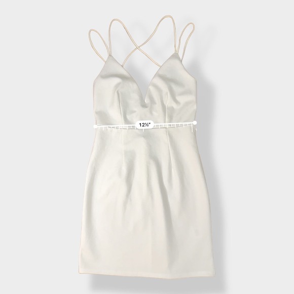 Tobie Bodycon‎ White Open Back Mini Dress Size S - Picture 4 of 7